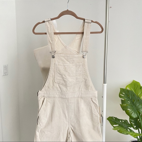 Levi’s • NWT RIbcage Corduroy Overalls - Picture 6 of 10